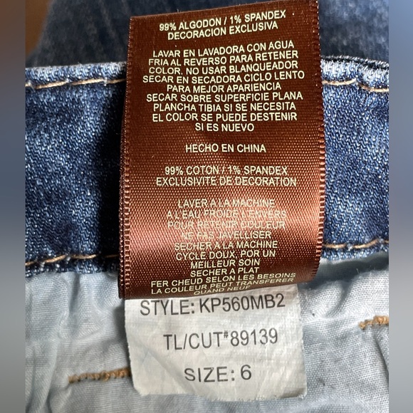 Kut from the Kloth Stevie Straight Leg Blue Jeans - 6 - Picture 10 of 10